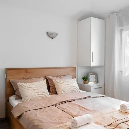Quercus Apartment