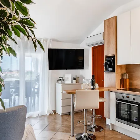 Apartament Quercus Vir