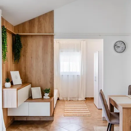 Quercus Apartment