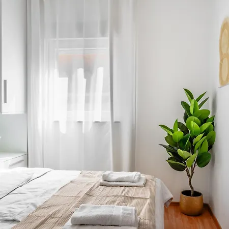 Quercus Apartman Vir