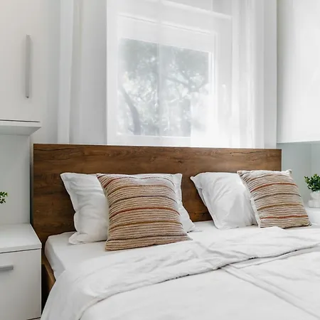 Quercus Apartman Vir