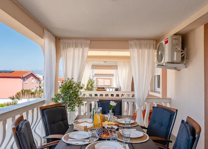 Quercus Apartament *