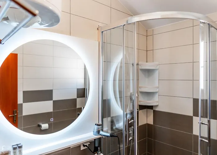 Apartament Quercus Vir