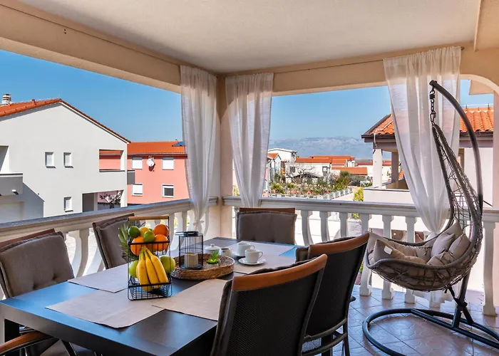 Apartament Quercus *