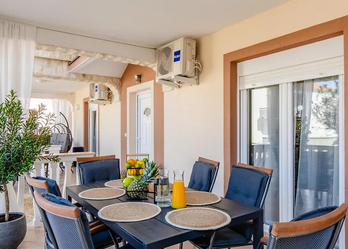 Quercus Apartament *