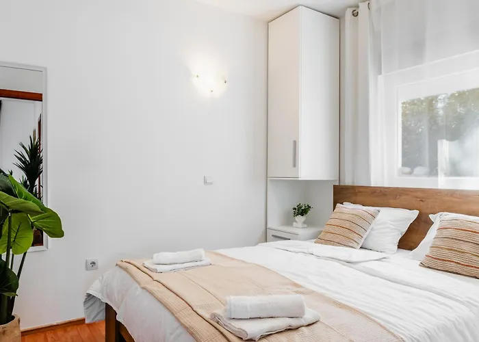 Apartament Quercus Vir