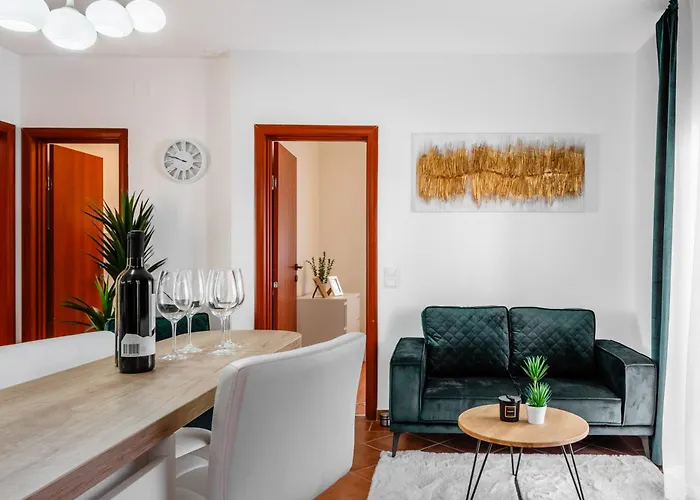 Apartament Quercus Vir